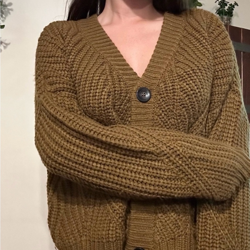 Roan & Ryan Chestnut Cable Knit Cardigan Sweater - Picture 2 of 5